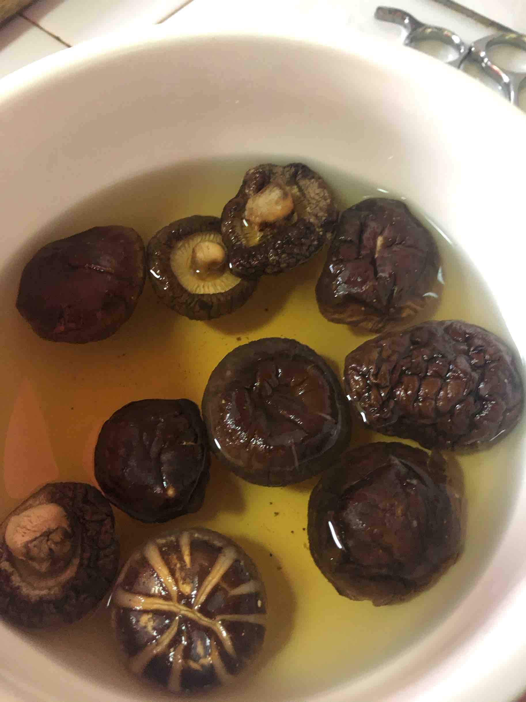 黃燜雞的做法-咸鮮味燒菜譜-易網健康養生網 黃燜雞的做法-咸鮮味燒菜譜