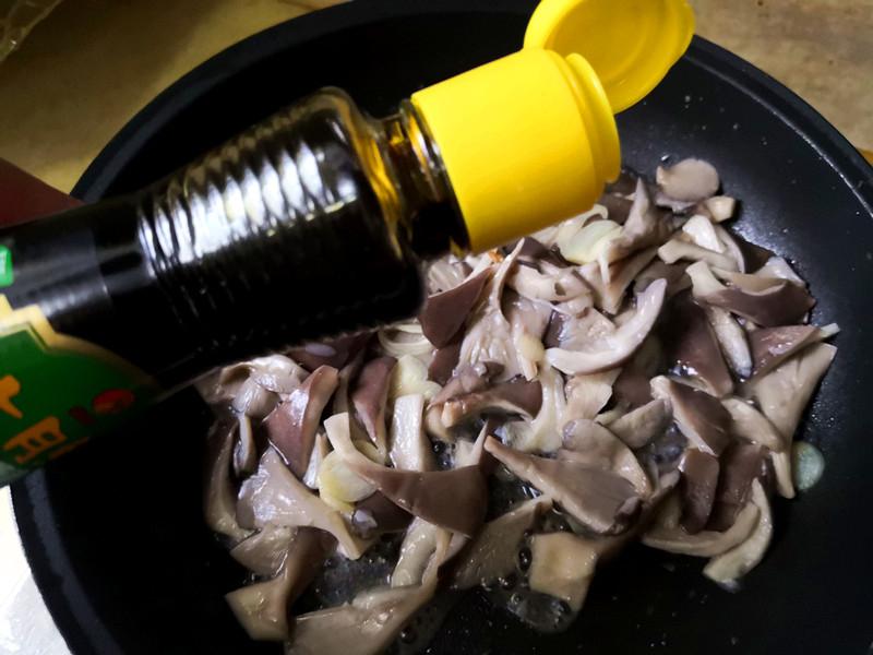 雞蛋炒蘑菇的做法-家常味炒菜譜-易網健康養生網 雞蛋炒蘑菇的做法-家常味炒菜譜