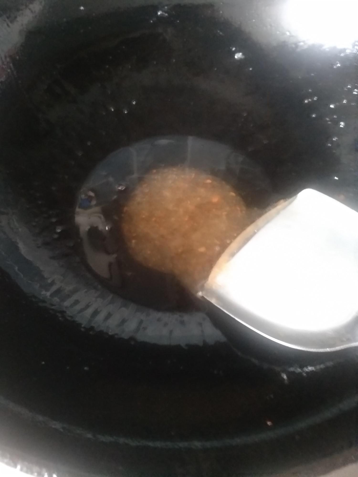 拔絲山藥的做法-家常味炸菜譜