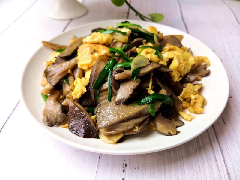 雞蛋炒蘑菇的做法-家常味炒菜譜-易網健康養生網 雞蛋炒蘑菇的做法-家常味炒菜譜