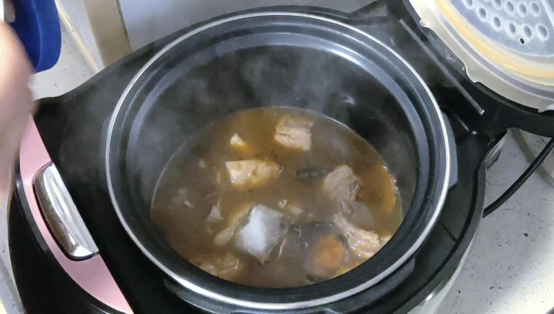 胡蘿卜支竹燜羊肉的做法-咸鮮味燜菜譜-易網健康養生網 胡蘿卜支竹燜羊肉的做法-咸鮮味燜菜譜