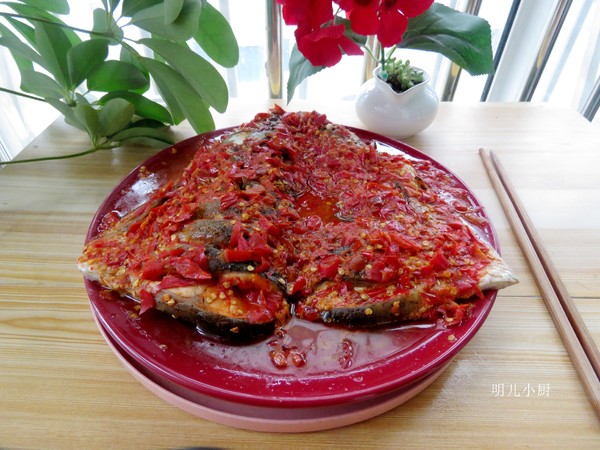 剁椒蒸魚的做法-家常味蒸菜譜