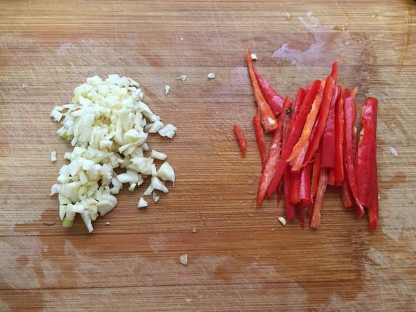 腐竹拌菠菜的做法-咸鮮味拌菜譜-易網健康養生網 腐竹拌菠菜的做法-咸鮮味拌菜譜