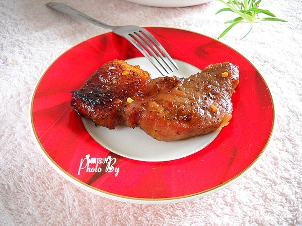 香辣牛肉醬烤肉的做法-醬香味微波菜譜