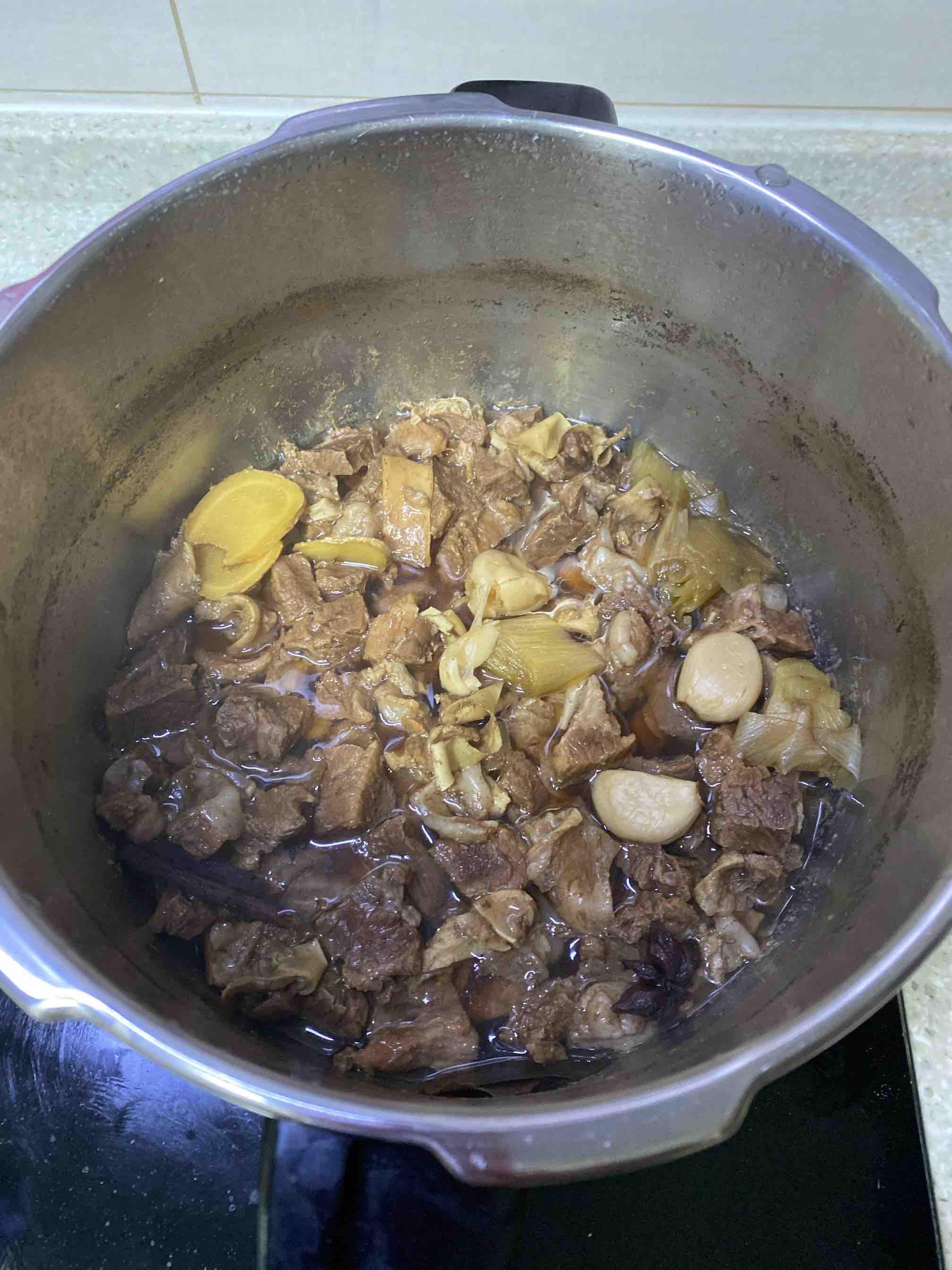 咖喱牛肉的做法-咖喱味煮菜譜