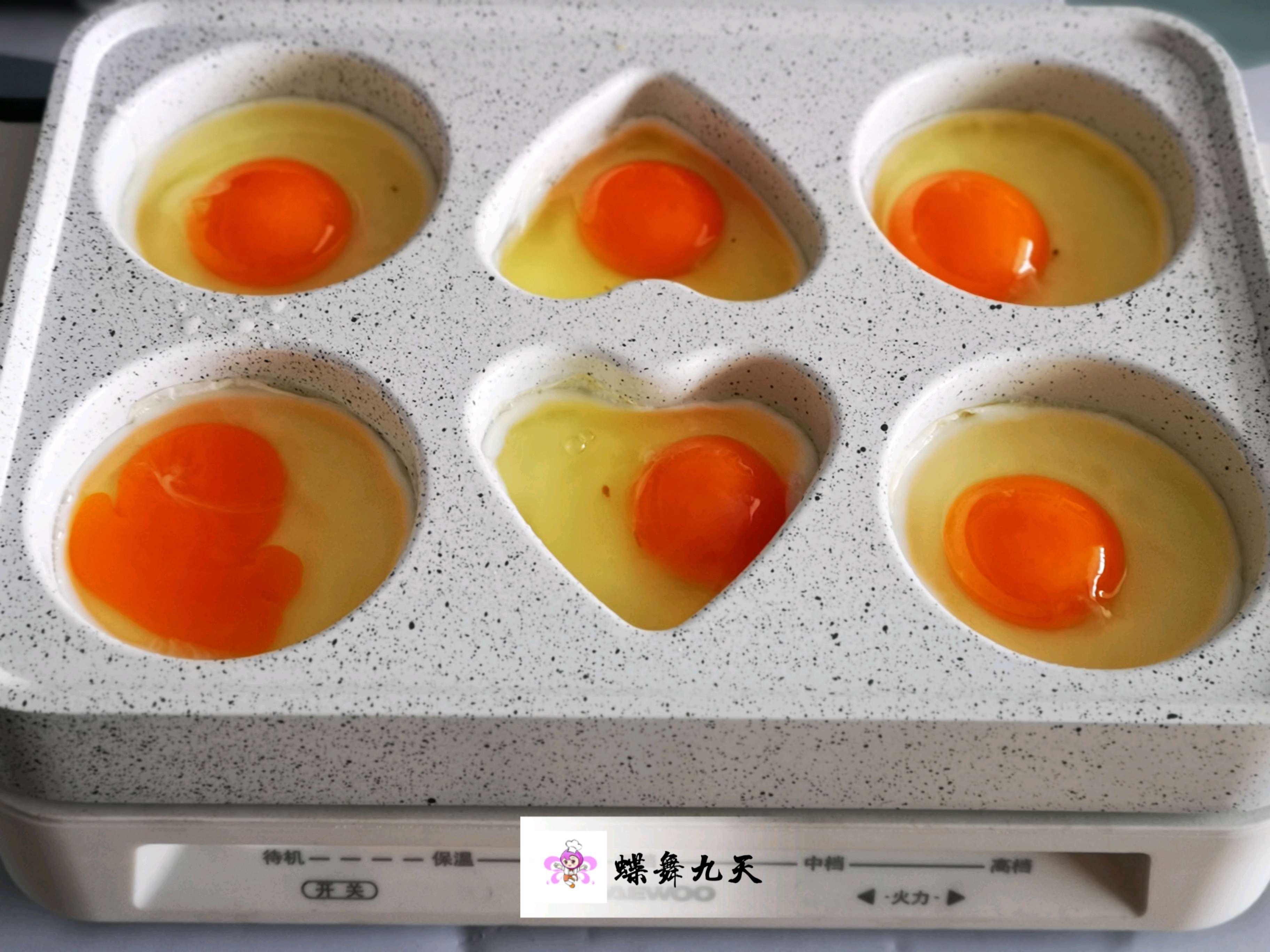 秘?雞蛋這樣做,好吃到尖叫??糖醋荷包蛋的做法-酸甜味燒菜譜-易網(wǎng)<a href=http://www.xllyou.com/ target=_blank class=infotextkey>健康養(yǎng)生</a>網(wǎng) 秘?雞蛋這樣做,好吃到尖叫??糖醋荷包蛋的做法-酸甜味燒菜譜