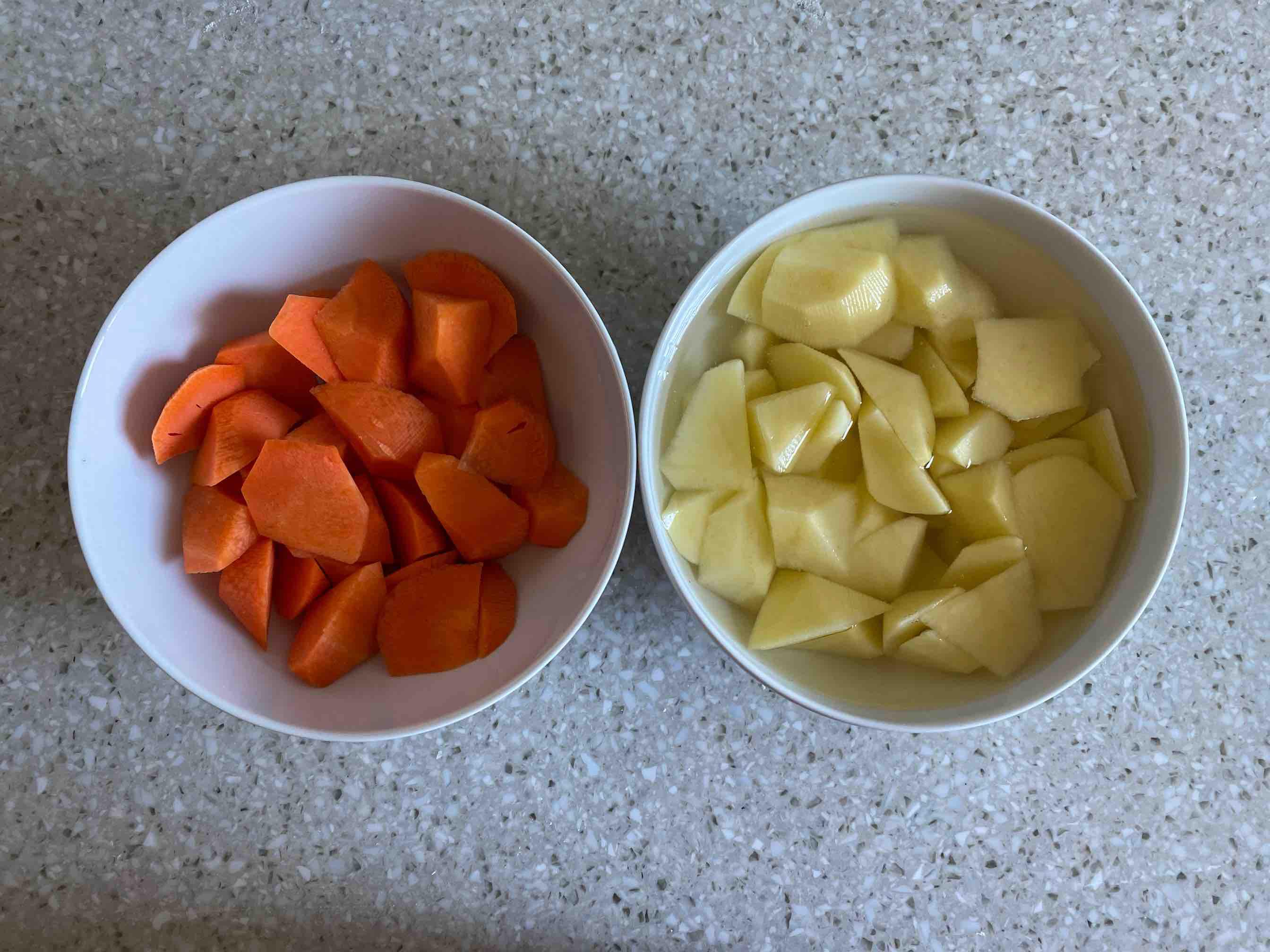 咖喱牛肉的做法-咖喱味煮菜譜