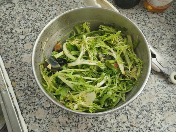 涼拌苦菊皮蛋花生米的做法-家常味拌菜譜-易網健康養生網 涼拌苦菊皮蛋花生米的做法-家常味拌菜譜