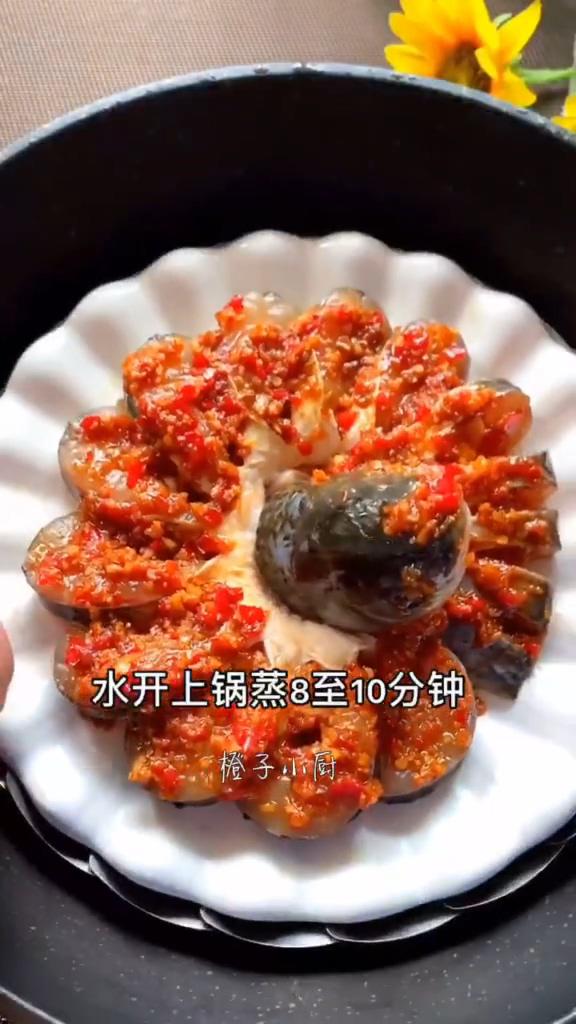 蒜蓉辣醬蒸魚的做法-香辣味蒸菜譜-易網健康養生網 蒜蓉辣醬蒸魚的做法-香辣味蒸菜譜
