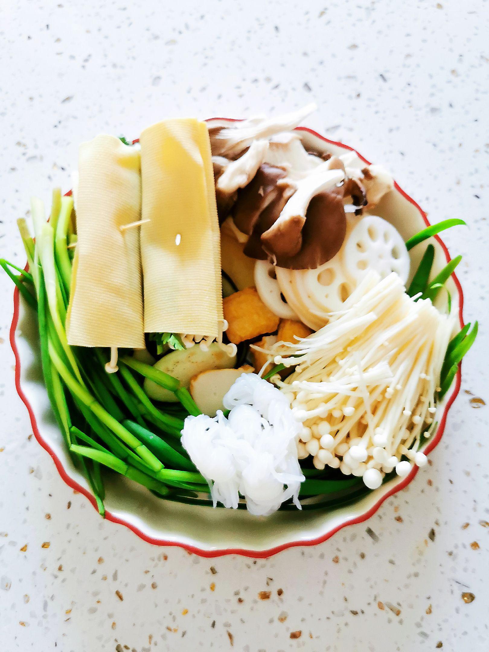 宵夜燒烤拼盤(pán)的做法-香辣味烤菜譜-易網(wǎng)<a href=http://www.xllyou.com/ target=_blank class=infotextkey>健康養(yǎng)生</a>網(wǎng) 宵夜燒烤拼盤(pán)的做法-香辣味烤菜譜