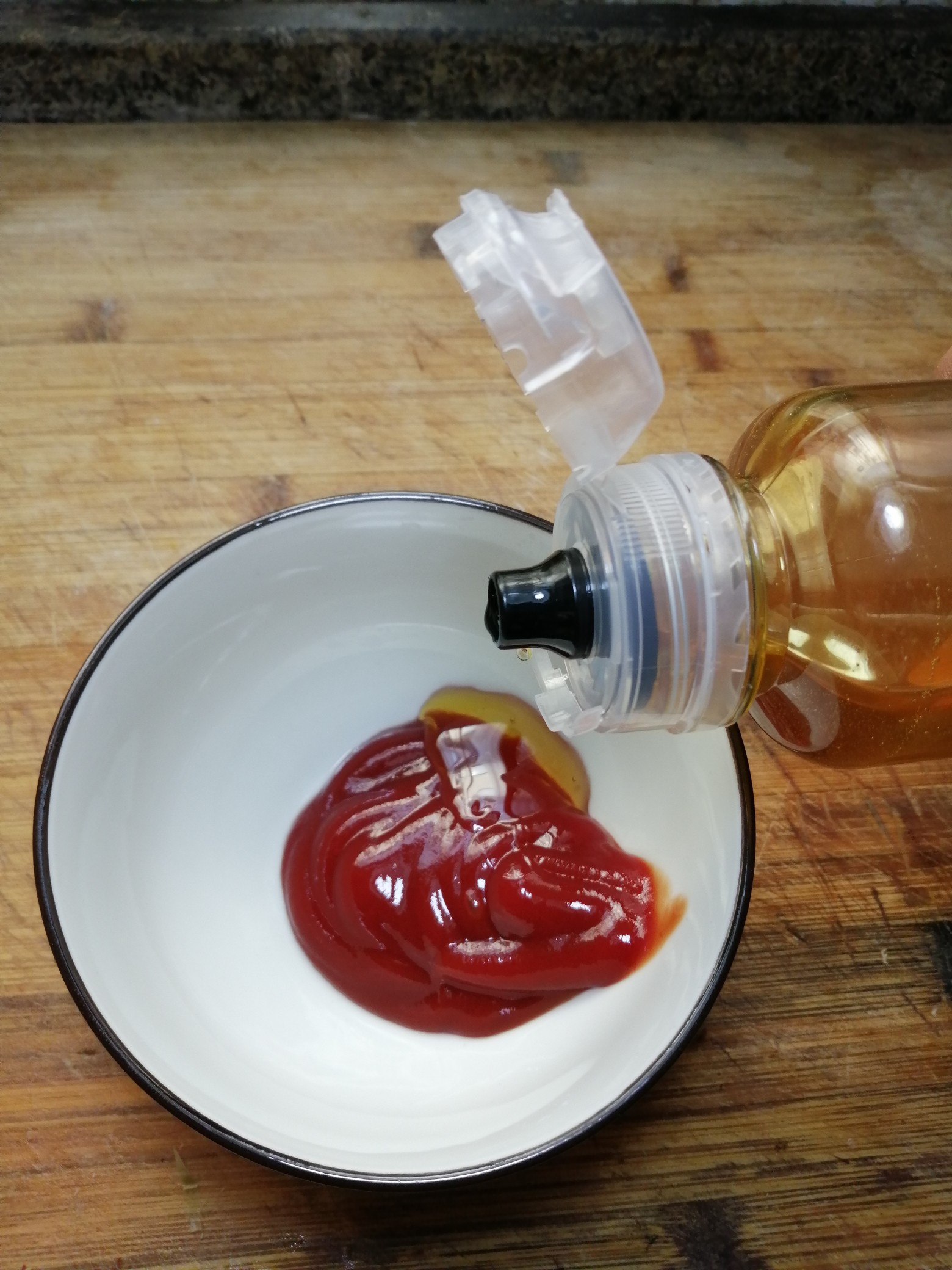 蜂蜜雞塊的做法-酸甜味炸菜譜-易網健康養生網 蜂蜜雞塊的做法-酸甜味炸菜譜