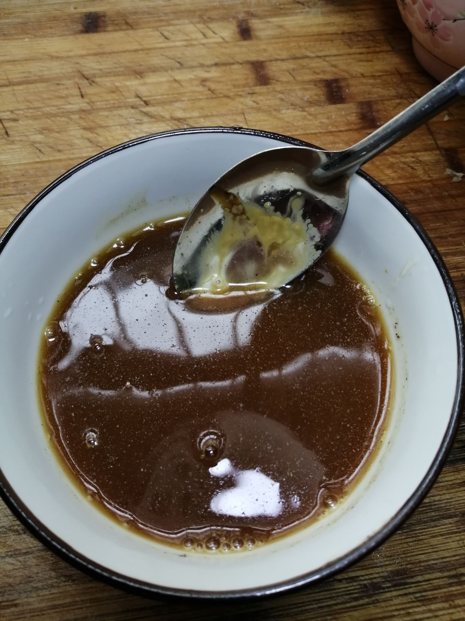 黑胡椒麻花炒涼皮的做法-黑椒味炒菜譜-易網健康養生網 黑胡椒麻花炒涼皮的做法-黑椒味炒菜譜