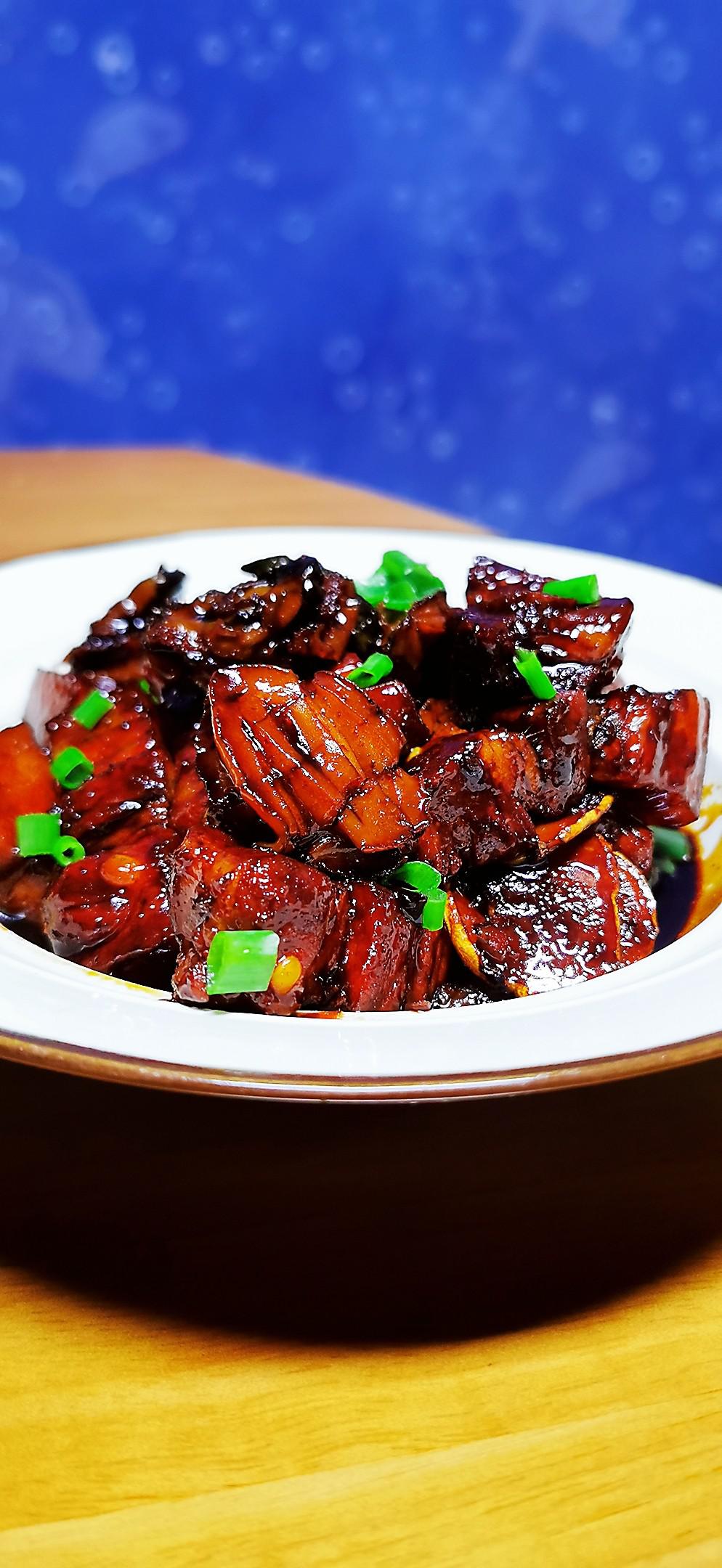 五花肉燉小鮑魚的做法-家常味燉菜譜