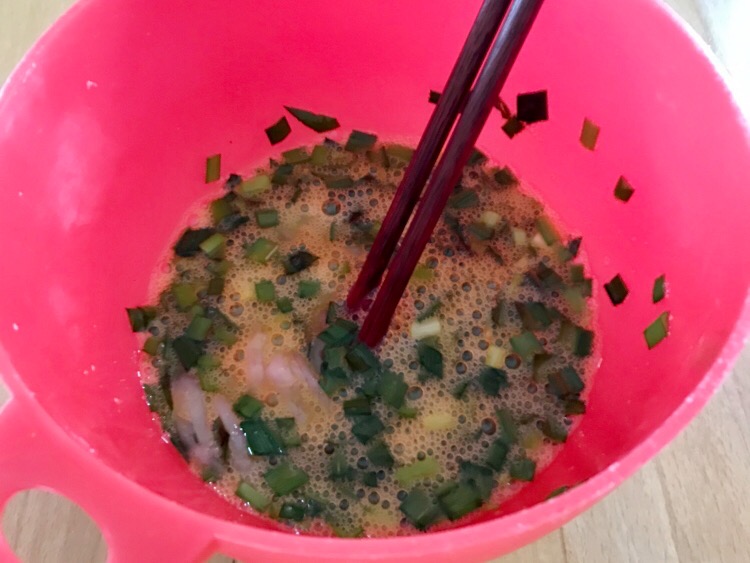 蝦仁煎蛋的做法-咸鮮味煎菜譜-易網(wǎng)健康養(yǎng)生網(wǎng) 蝦仁煎蛋的做法-咸鮮味煎菜譜