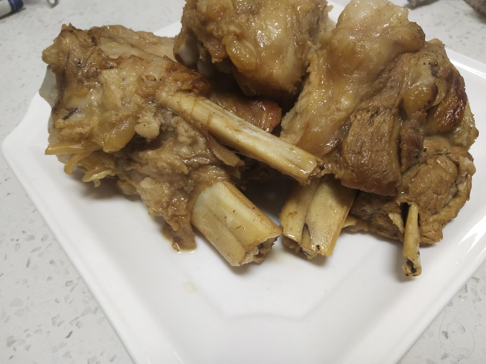 紅燒大棒骨的做法-家常味煮菜譜-易網健康養(yǎng)生網 紅燒大棒骨的做法-家常味煮菜譜