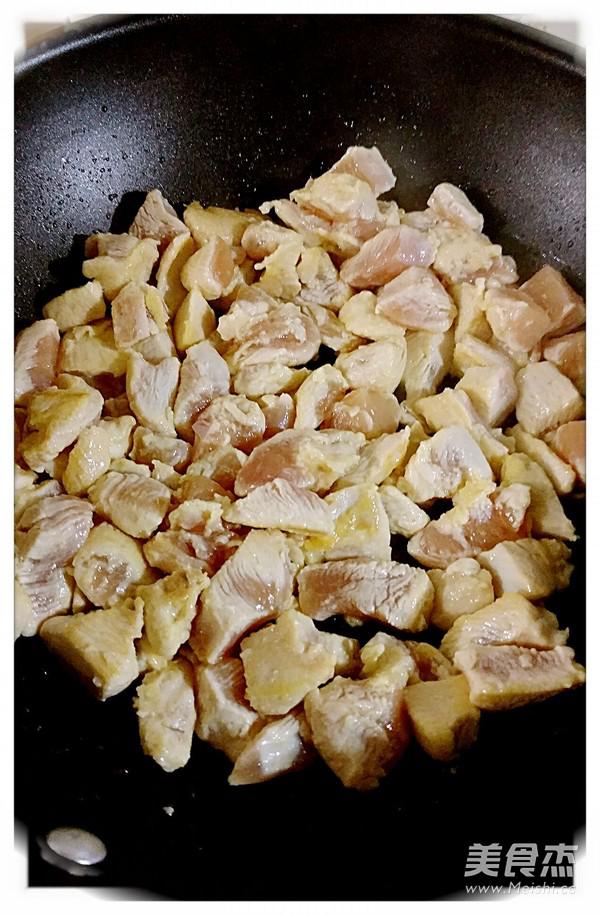 醬爆雞丁的做法-家常味炒菜譜-易網健康養生網 醬爆雞丁的做法-家常味炒菜譜