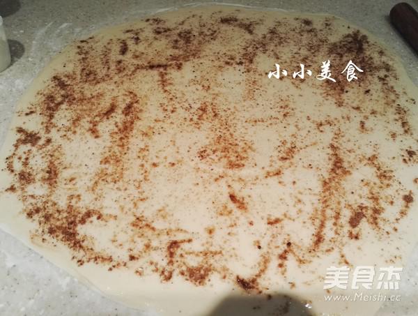 千層蒸餅：柔軟養(yǎng)胃的家常主食的做法-五香味蒸菜譜