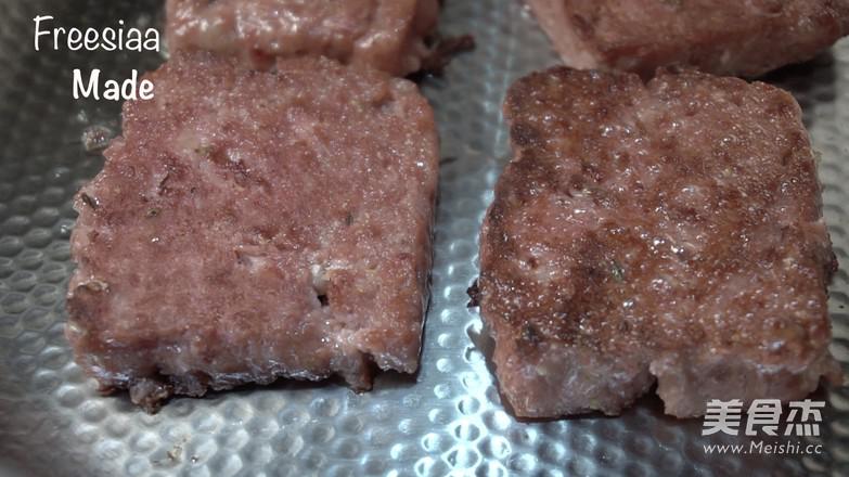 自制午餐肉 視頻菜譜的做法-咸鮮味蒸菜譜-易網健康養(yǎng)生網 自制午餐肉 視頻菜譜的做法-咸鮮味蒸菜譜