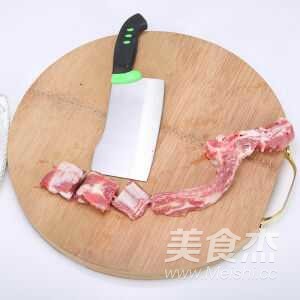 教你燉出好吃的燉排骨和吊高湯的做法-咸鮮味鹵菜譜-易網(wǎng)<a href=http://www.xllyou.com/ target=_blank class=infotextkey>健康養(yǎng)生</a>網(wǎng) 教你燉出好吃的燉排骨和吊高湯的做法-咸鮮味鹵菜譜