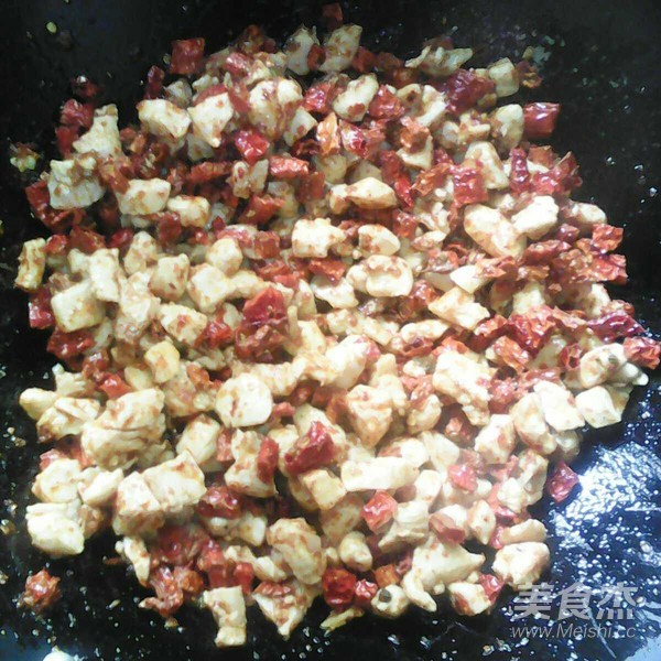 渝派宮保雞丁的做法-其它口味炒菜譜-易網(wǎng)健康養(yǎng)生網(wǎng) 渝派宮保雞丁的做法-其它口味炒菜譜