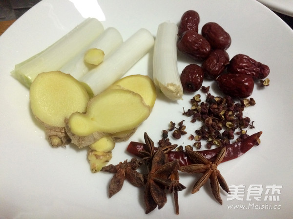 香菇雞湯的做法-咸鮮味燉菜譜