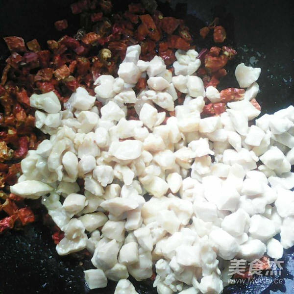 渝派宮保雞丁的做法-其它口味炒菜譜-易網(wǎng)健康養(yǎng)生網(wǎng) 渝派宮保雞丁的做法-其它口味炒菜譜