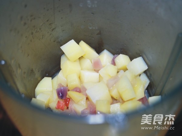 培根土豆?jié)鉁淖龇?咸鮮味煮菜譜