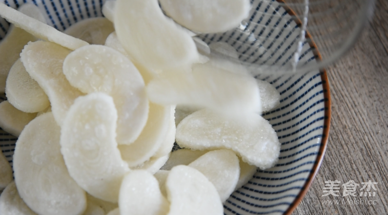 避風塘炒年糕的做法-麻辣味炒菜譜-易網健康養生網 避風塘炒年糕的做法-麻辣味炒菜譜