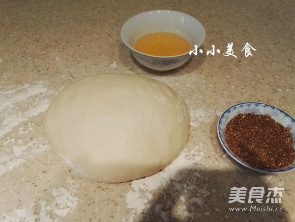 千層蒸餅：柔軟養(yǎng)胃的家常主食的做法-五香味蒸菜譜