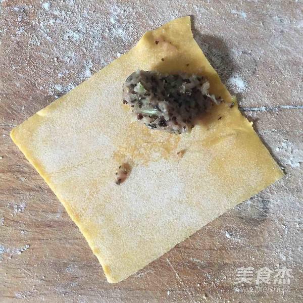 （金甲）餛飩的做法-咸鮮味煮菜譜