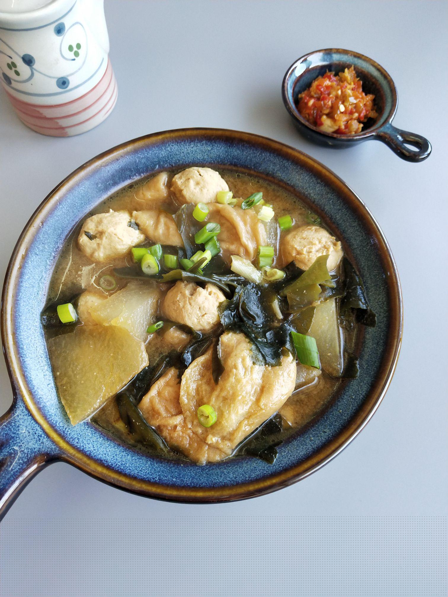 味增冬瓜雞丸湯的做法-咸鮮味煮菜譜-易網健康養生網 味增冬瓜雞丸湯的做法-咸鮮味煮菜譜