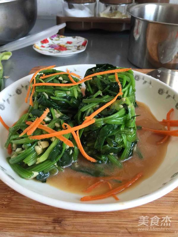 涼拌菠菜的做法-家常味拌菜譜-易網健康養生網 涼拌菠菜的做法-家常味拌菜譜