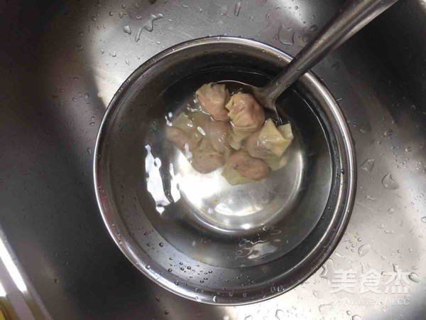 絲瓜湯煮云吞的做法-家常味煮菜譜-易網健康養生網 絲瓜湯煮云吞的做法-家常味煮菜譜