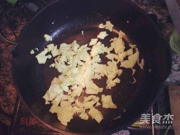 簡易版蛋炒飯的做法-家常味炒菜譜-易網(wǎng)健康養(yǎng)生網(wǎng) 簡易版蛋炒飯的做法-家常味炒菜譜