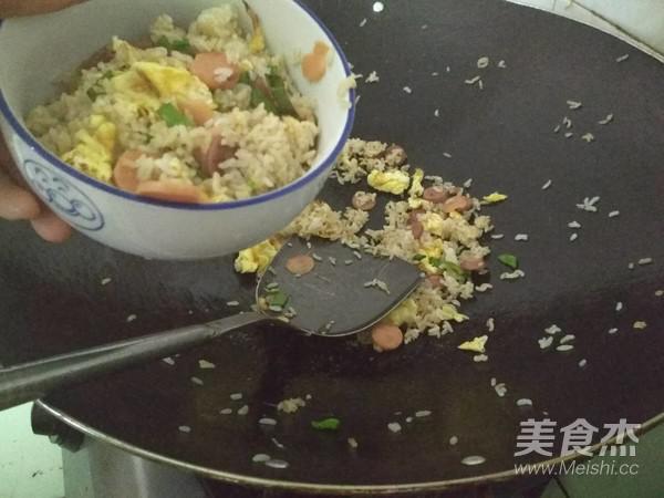 蛋腸炒飯的做法-家常味炒菜譜-易網健康養生網 蛋腸炒飯的做法-家常味炒菜譜