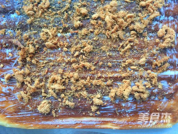 肉松面包卷的做法-咸鮮味烤菜譜