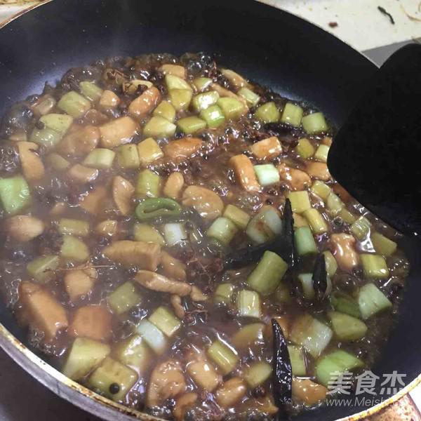 宮保雞丁的做法-酸甜味炒菜譜-易網健康養生網 宮保雞丁的做法-酸甜味炒菜譜