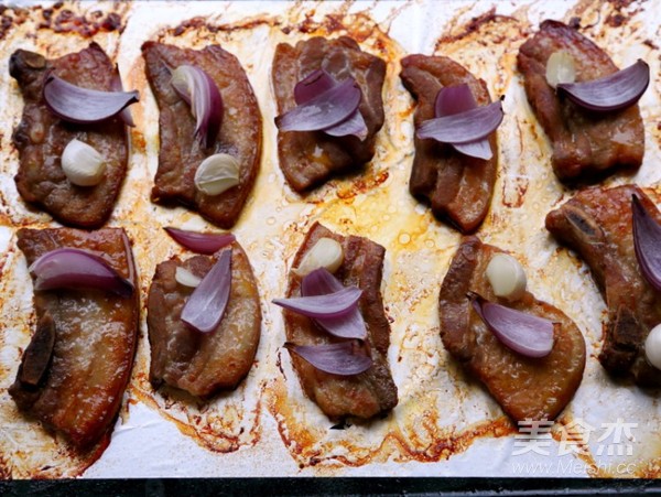 五花肉燒烤的做法-蒜香味烘焙菜譜-易網健康養生網 五花肉燒烤的做法-蒜香味烘焙菜譜