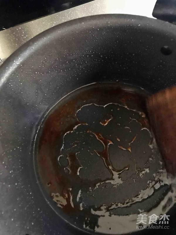 臘八蒜紅燒肉的做法-魚香味燉菜譜