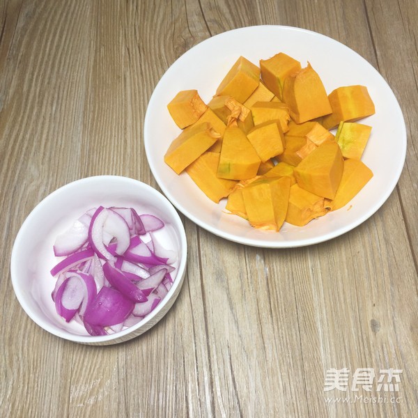 南瓜雞肉燜飯的做法-家常味燜菜譜-易網健康養生網 南瓜雞肉燜飯的做法-家常味燜菜譜