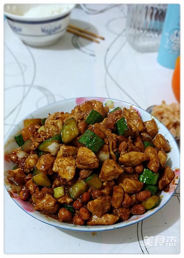 醬爆雞丁的做法-家常味炒菜譜-易網健康養生網 醬爆雞丁的做法-家常味炒菜譜