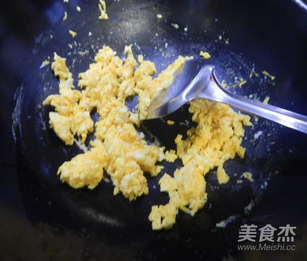 青紅椒炒雞蛋的做法-咸鮮味炒菜譜-易網健康養生網 青紅椒炒雞蛋的做法-咸鮮味炒菜譜