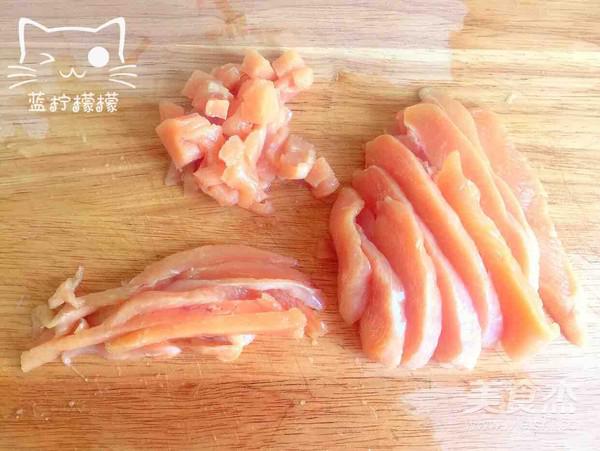 香菇雞肉炸醬面的做法-家常味炸菜譜