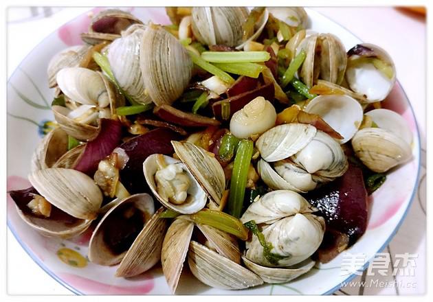 辣炒白蛤的做法-香辣味炒菜譜-易網(wǎng)健康養(yǎng)生網(wǎng) 辣炒白蛤的做法-香辣味炒菜譜