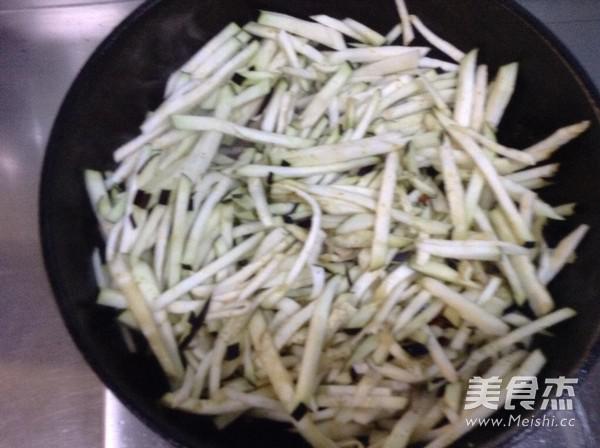 五花肉炒茄絲的做法-其它口味炒菜譜-易網(wǎng)健康養(yǎng)生網(wǎng) 五花肉炒茄絲的做法-其它口味炒菜譜