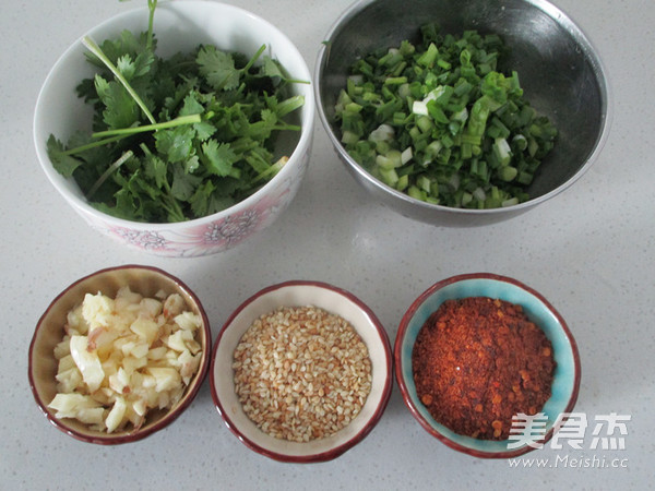 干鍋雞翅蝦的做法-香辣味燒菜譜