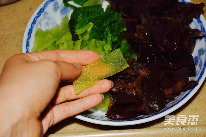 木耳炒肉片的做法-家常味炒菜譜-易網健康養生網 木耳炒肉片的做法-家常味炒菜譜