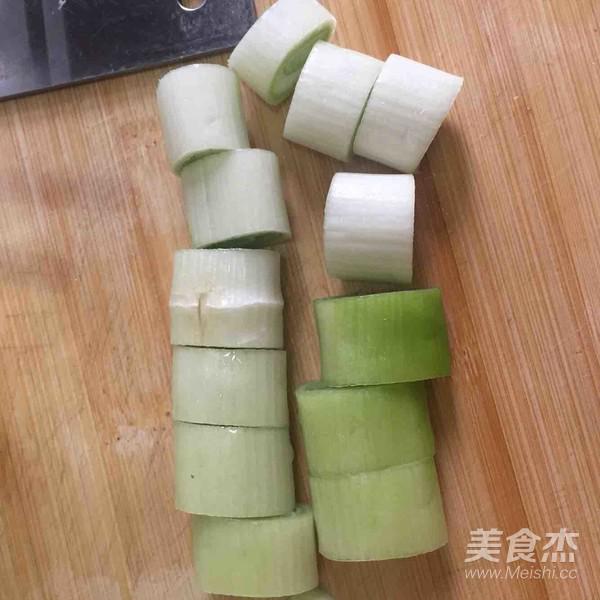 宮保雞丁的做法-酸甜味炒菜譜-易網健康養生網 宮保雞丁的做法-酸甜味炒菜譜