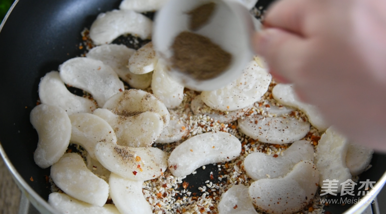 避風塘炒年糕的做法-麻辣味炒菜譜-易網健康養生網 避風塘炒年糕的做法-麻辣味炒菜譜