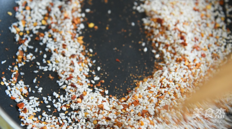 避風塘炒年糕的做法-麻辣味炒菜譜-易網健康養生網 避風塘炒年糕的做法-麻辣味炒菜譜